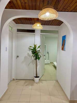 Egyptian cotton sheets, premium bedding, Tempur-Pedic beds, minibar - Apartamento Boutique Cartagena Plaza  (Cartagena)