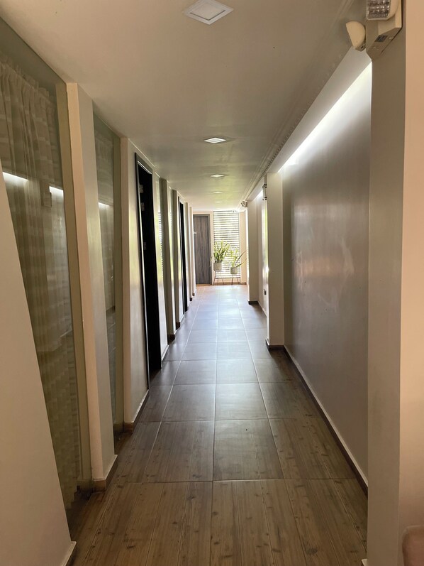 Hallway - vivancos (Huaquillas)