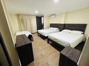 Family Room | Egyptian cotton sheets, premium bedding, down comforters