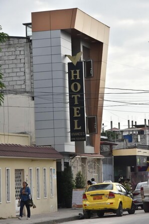 Exterior - vivancos (Huaquillas)