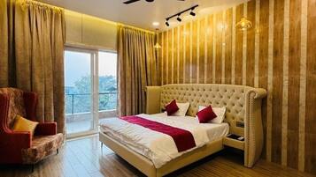 4 bedrooms, WiFi, bed sheets