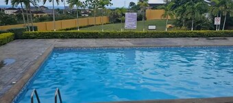3-bedroom bungalow located in the Gated Community of Stonebrook Manor