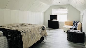 3 bedrooms, WiFi, bed sheets