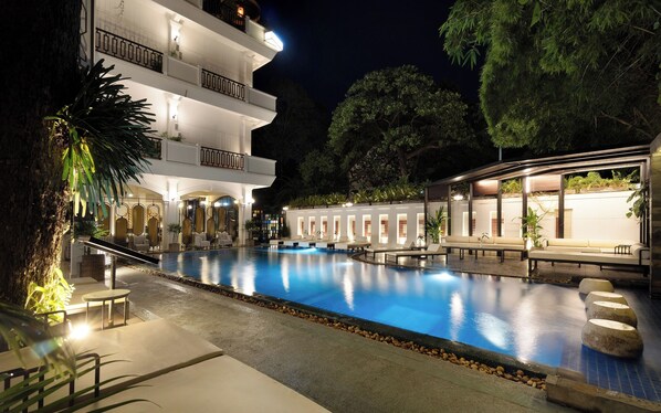Outdoor pool