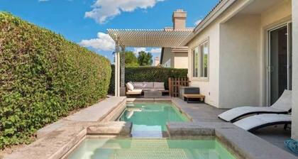 Colorful Retreat w/ Pool, Spa & Club Amenities