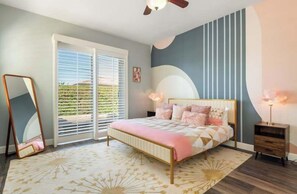 4 bedrooms, iron/ironing board, WiFi, bed sheets