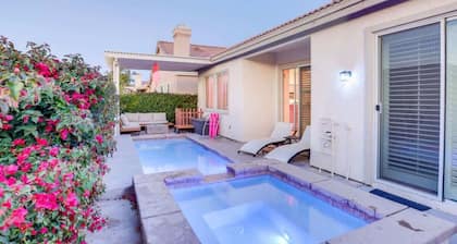 Colorful Retreat with Pool, Spa and Club