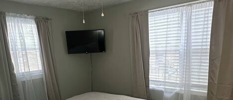 3 habitaciones, tabla de planchar con plancha y wifi gratis