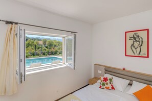4 Schlafzimmer, Bügeleisen/Bügelbrett, WLAN, Bettwäsche