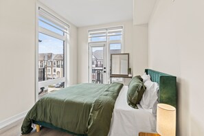 4 Schlafzimmer, Schreibtisch, Bügeleisen/Bügelbrett, kostenloses WLAN