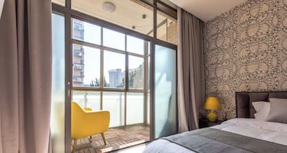 Shanghai Hills&Chuanyu Inn Near NECC 17-101