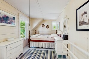 4 bedrooms, Internet, bed sheets