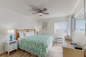 2 عدّة غرف نوم ومكواة/لوح كي وخدمة الإنترنت وملاءات أسرّة