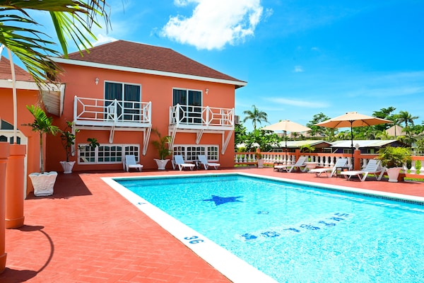 Shields Negril Villas - Negril