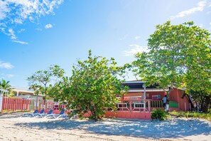 Beach bar - Shields Negril Villas (Negril)
