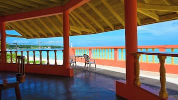 Beach bar