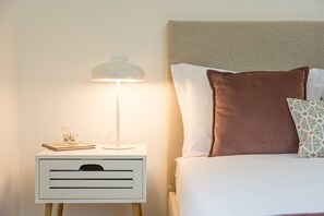 1 habitación, tabla de planchar con plancha, internet y ropa de cama 