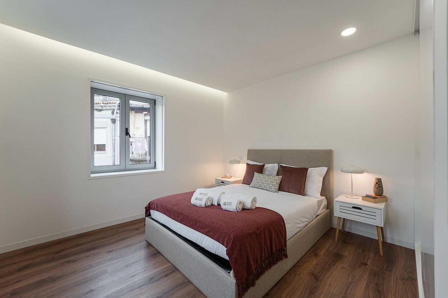 1 camera, ferro/asse da stiro, accesso a Internet, lenzuola