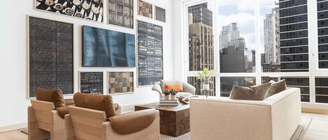 Télévision, chaîne hi-fi