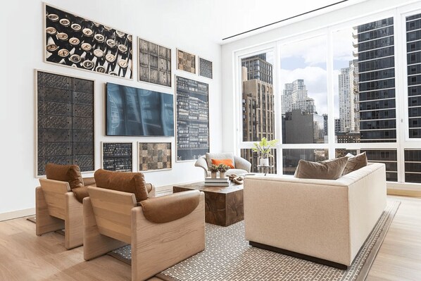 Fernseher, Stereoanlage