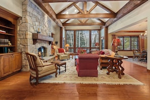 Smart TV, fireplace, offices