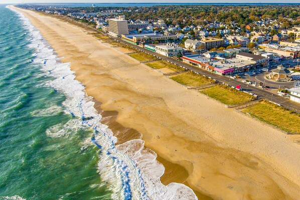 Beach - Grande at Canal Pointe 1st floor condo w/shared pool, tennis court & gym (Rehoboth Beach)