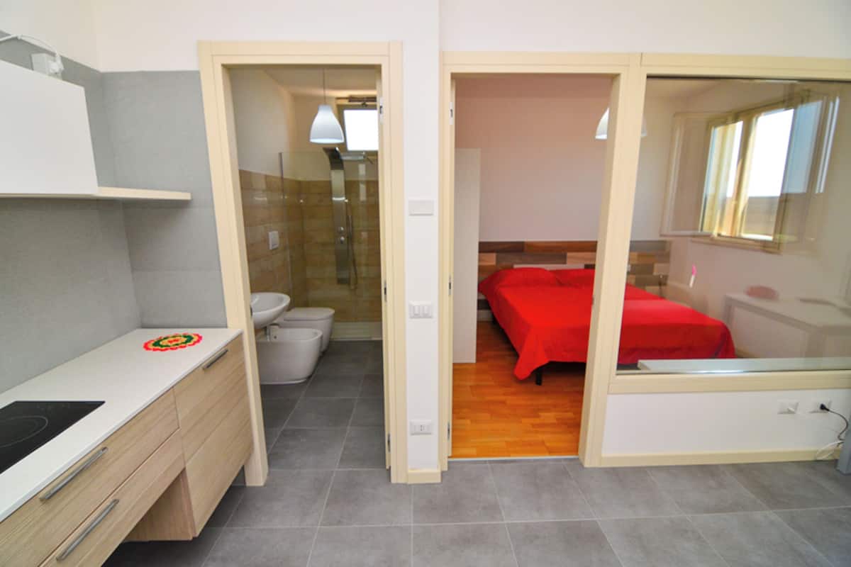 Klassieke suite, keuken, uitzicht op resort | 1 slaapkamer, een bureau, een laptopwerkplek, gratis wifi