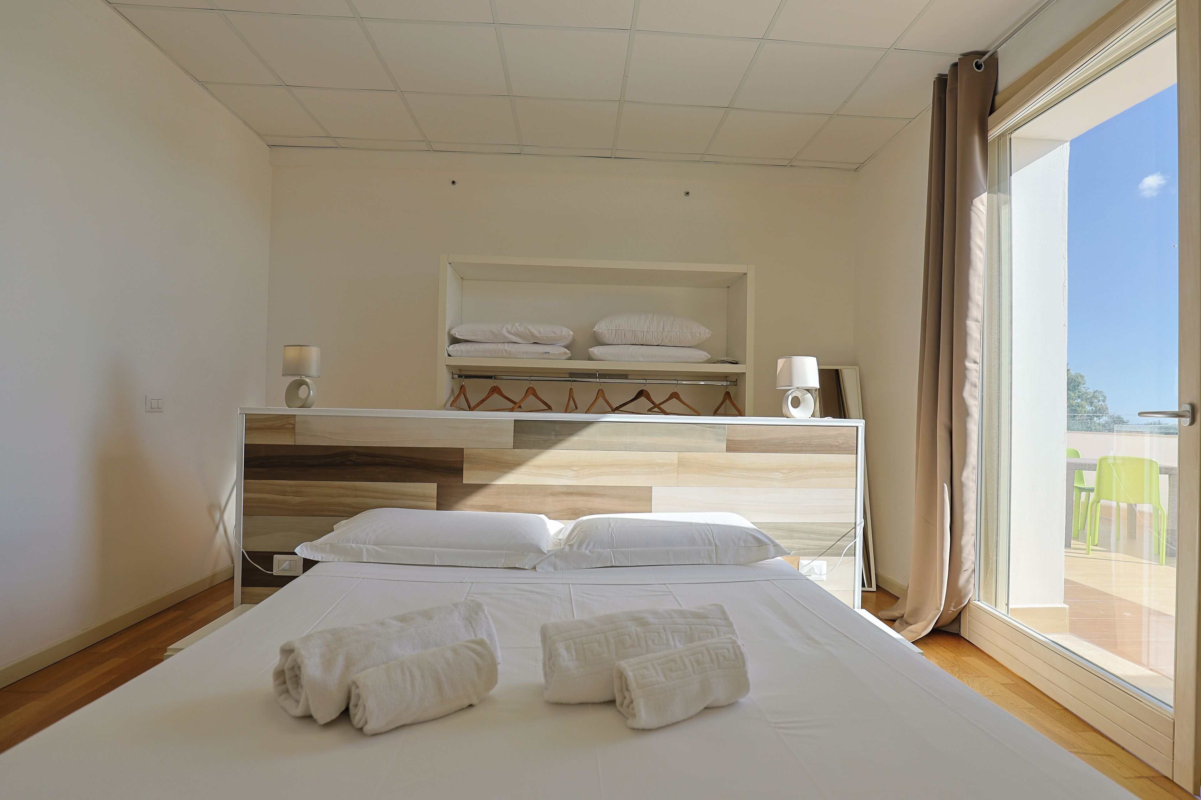 Comfort Suite, Kitchen, Garden View