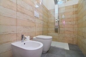 Classic-suite - køkken - udsigt over resort | Skrivebord, arbejdsområde til bærbare computere, lydisolering