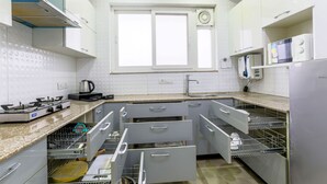Unclassified image, 5 of 30, button - Quartz -Parfait Street Near Fortis (Gurugram)