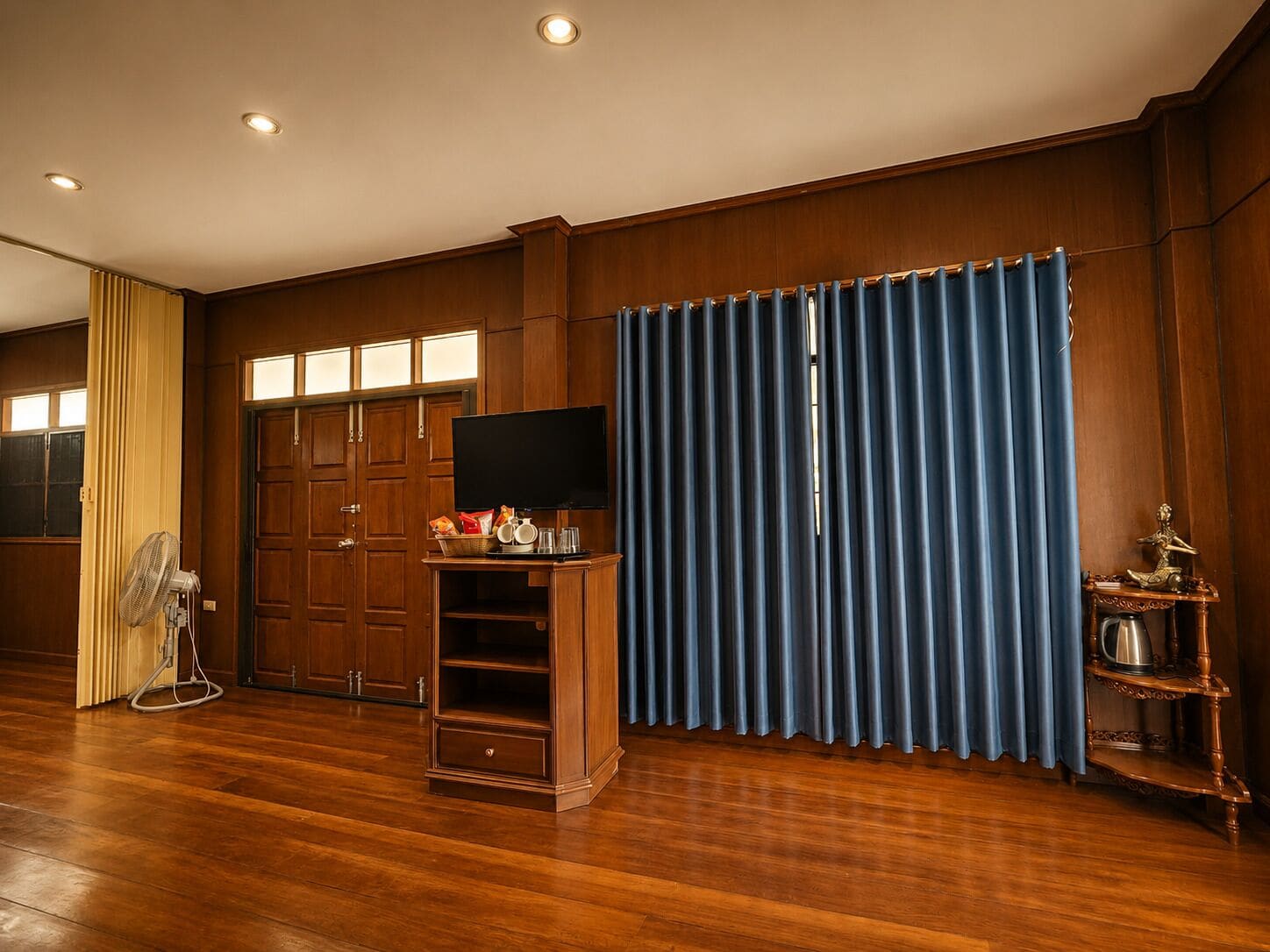 Family Double Room, Resort View | Living area