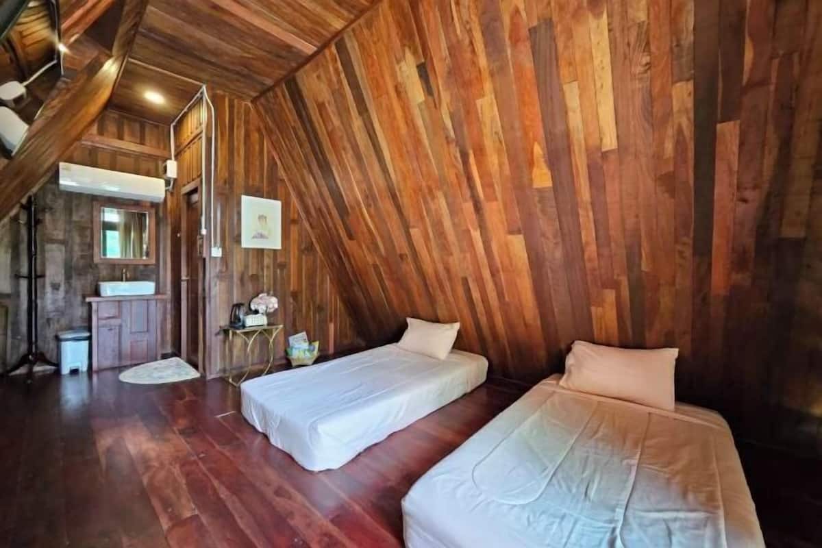 2 bedrooms