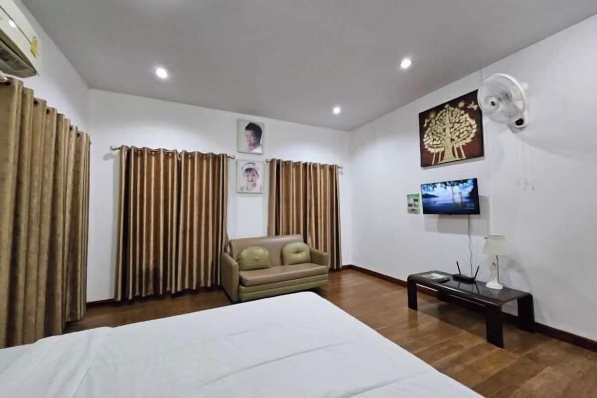 2 bedrooms