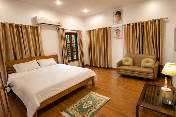 Villa, Resort View