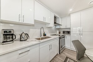 Fridge, microwave, oven, stovetop