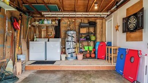 Unclassified image, 4 of 43, button