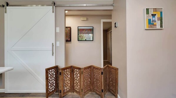 Unclassified image, 1 of 43, button