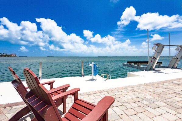 Imagen sin descripción, 1 de 50, botón