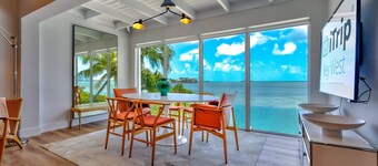 Sunset Serenity – 3BR Open Water Oasis On Summerland Key Boat Dockage, Stunning Views & Pet Friendly
