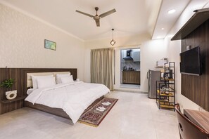 Căn hộ tiện nghi đơn giản, quang cảnh thành phố, góc | 1 phòng ngủ, két bảo mật tại phòng, màn/rèm cản sáng 