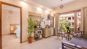 Family Apartment, City View | Living area