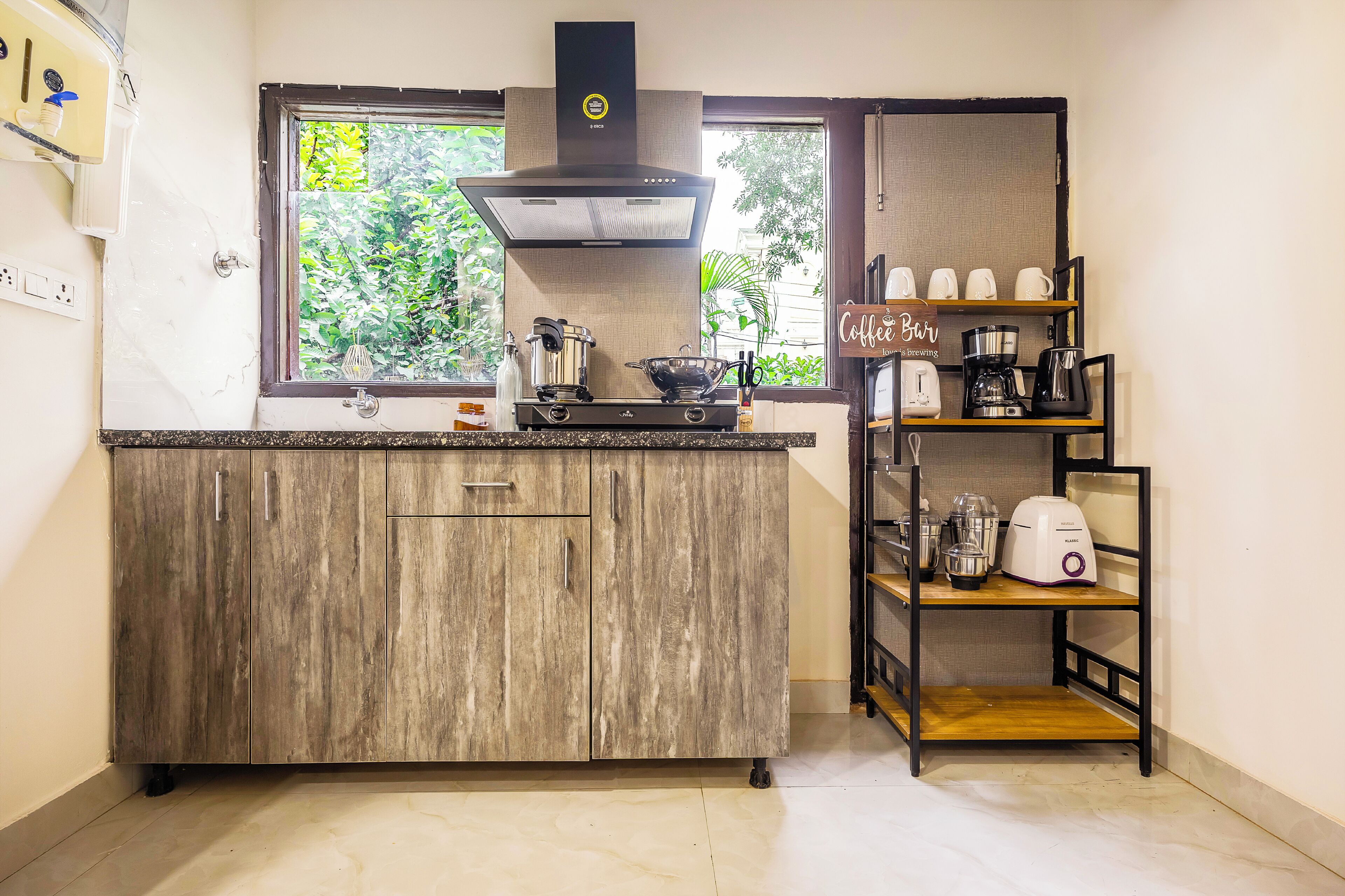 Classic Apartment, Mobility Accessible | Private kitchen