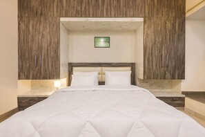 Business Suite, Ground Floor | 1 bedroom, in-room safe, blackout curtains, iron/ironing board - The Greenville by Parfait Street (Gurugram)