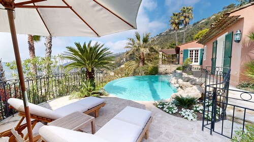 Luxury 6BR Villa Heated Pool & Tennis near Monaco