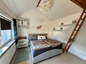 2 chambres, lit parapluie, Wi-Fi gratuit, draps fournis