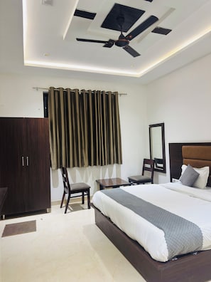 Deluxe Single Room, Garden View | Desk, free WiFi - the muskmelon hotel and resort (Pushkar)