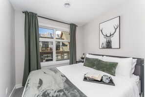 2 chambres, fer et planche à repasser, lit parapluie, Wi-Fi gratuit