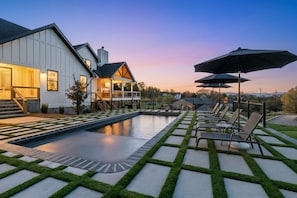 Pool - Pool | Hot Tub |FirePit |Golf Simulator |Sleeps 22 (Leicester)