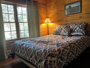 2 bedrooms, iron/ironing board, bed sheets - Family Built Cabin In Cripple Creek (Cripple Creek)