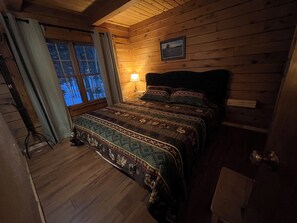 2 室のベッドルーム、アイロン / アイロン台、ベッドシーツ